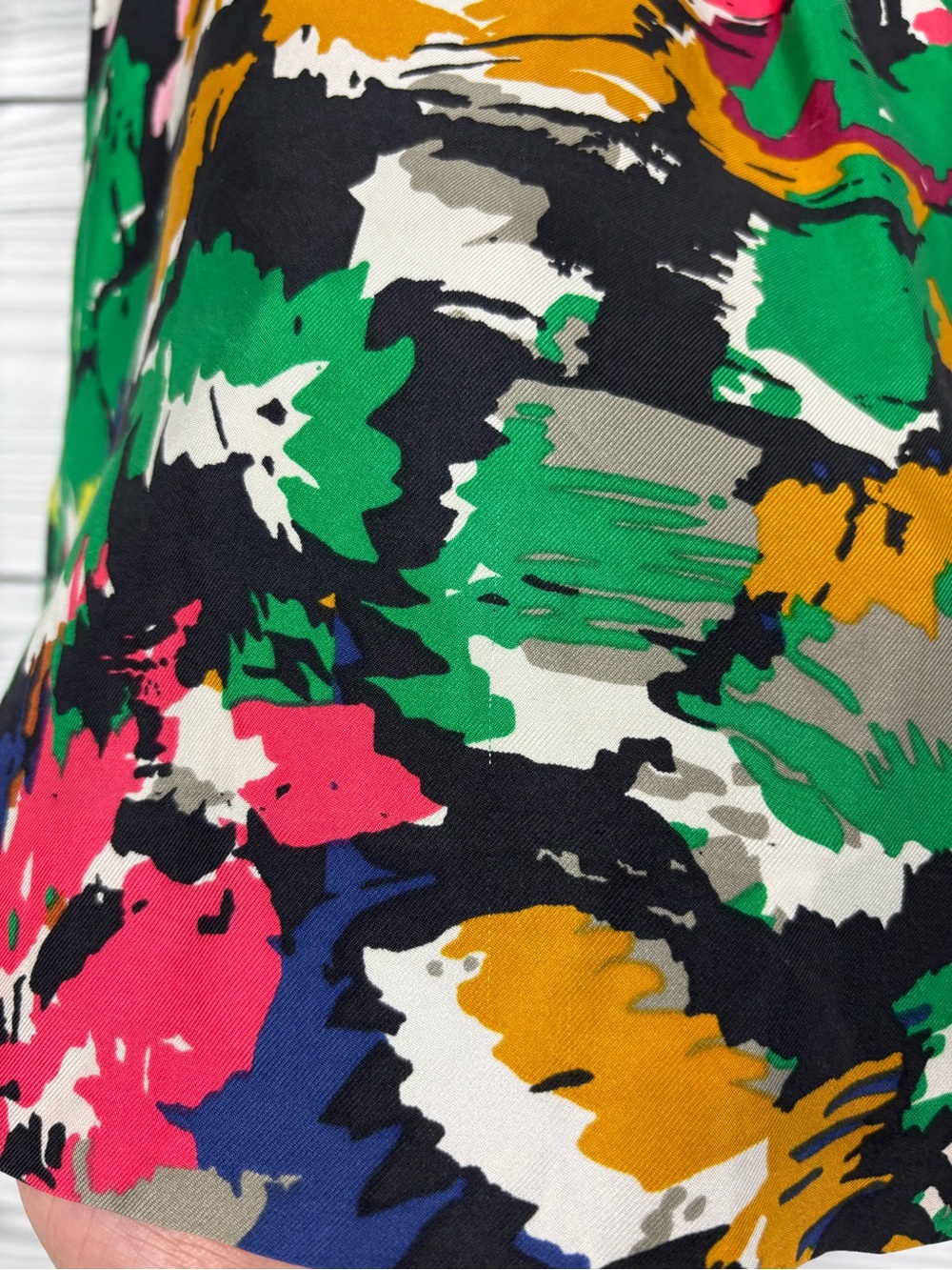 J. Crew silk brushstroke print ruffle neck sleeveless blouse size 8P - Picture 8 of 9